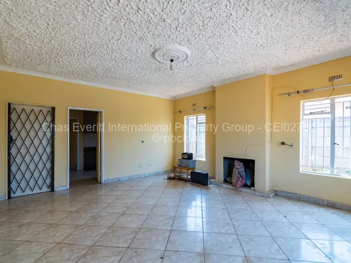 2 Bedroom House for Sale in Glaudina, Harare