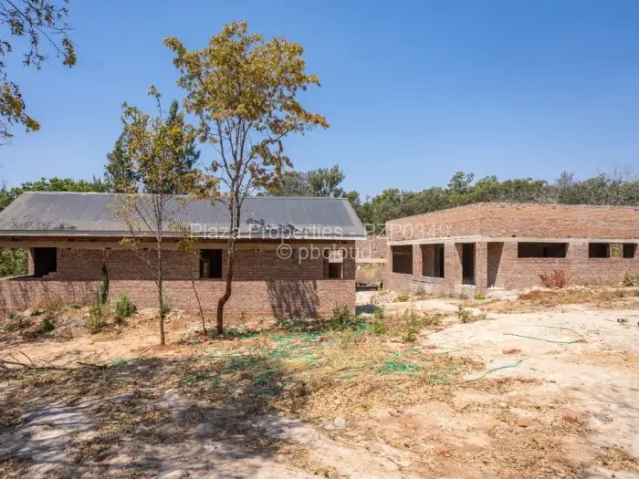 5 Bedroom House for Sale in Glen Lorne, Harare
