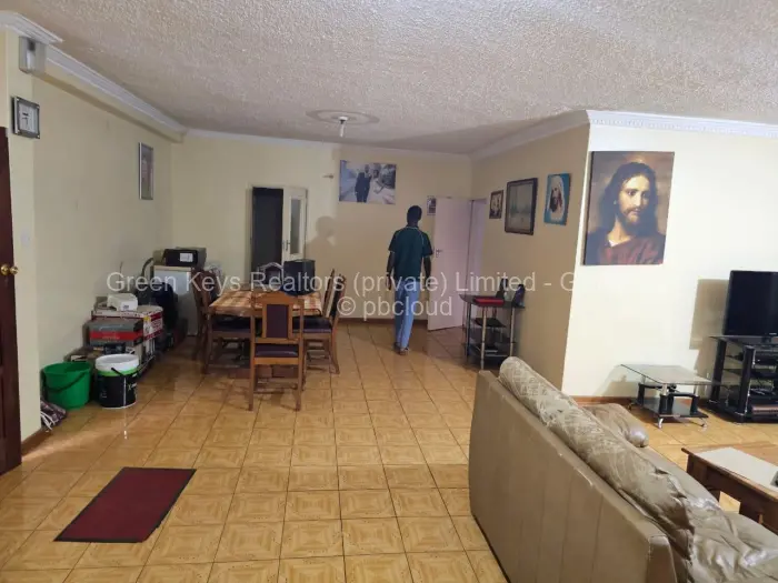 4 Bedroom House for Sale in Borrowdale, Harare