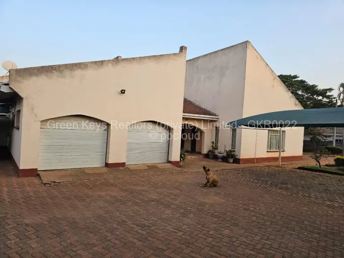 4 Bedroom House for Sale in Borrowdale, Harare