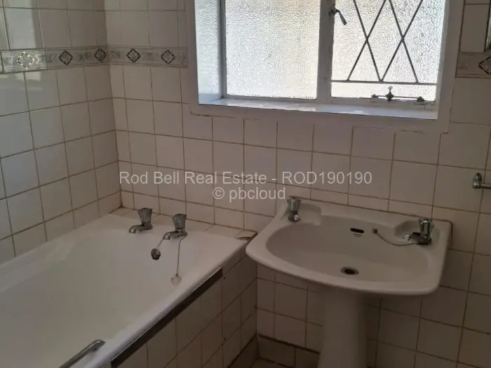 4 Bedroom House to Rent in Greendale