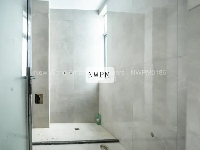 Townhouse/Cluster for Sale in Highlands, Harare