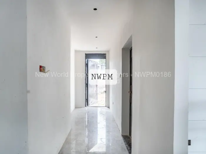 Townhouse/Cluster for Sale in Highlands, Harare