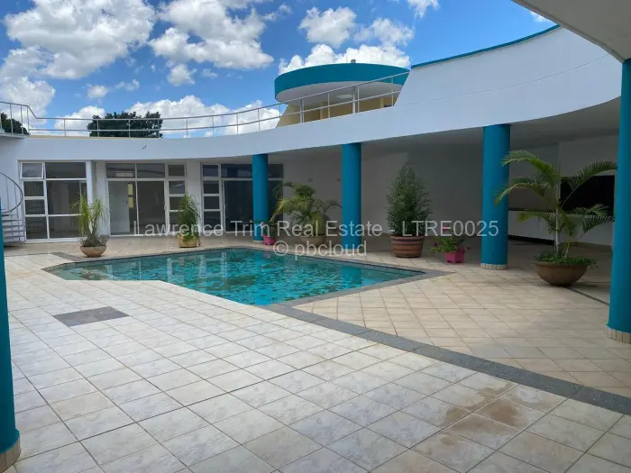 6 Bedroom House for Sale in Mount Pleasant, Harare