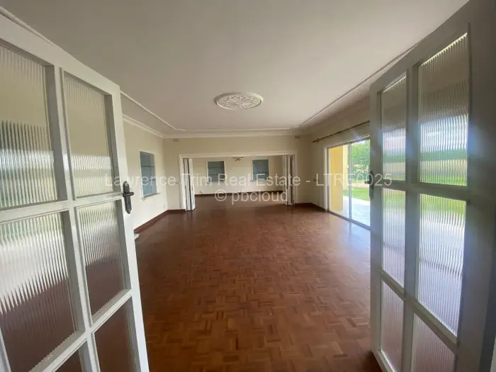6 Bedroom House for Sale in Mount Pleasant, Harare