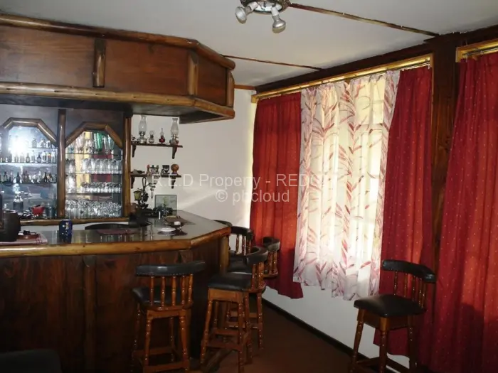 4 Bedroom House for Sale in Burnside, Bulawayo