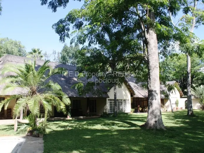 4 Bedroom House for Sale in Burnside, Bulawayo