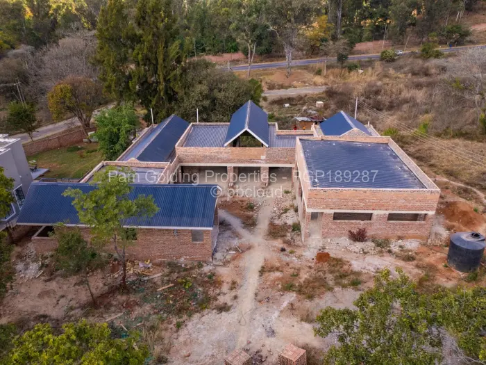5 Bedroom House for Sale in Glen Lorne, Harare
