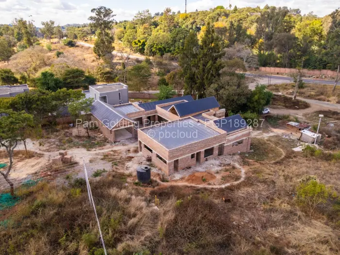 5 Bedroom House for Sale in Glen Lorne, Harare