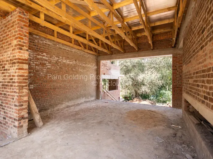 5 Bedroom House for Sale in Glen Lorne, Harare