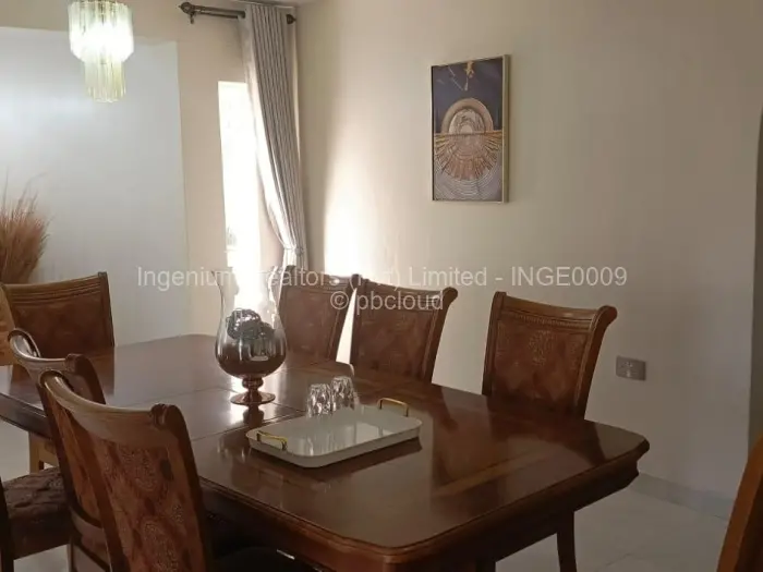 5 Bedroom House to Rent in Helensvale