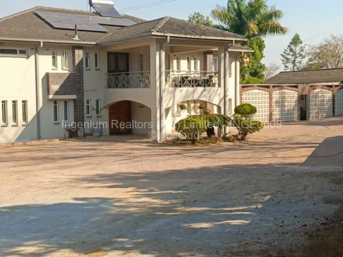 5 Bedroom House to Rent in Helensvale