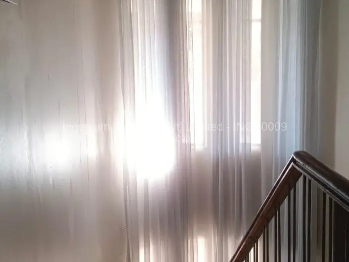 5 Bedroom House to Rent in Helensvale