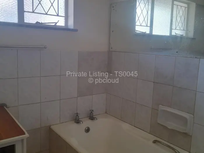 4 Bedroom House to Rent in Mandara