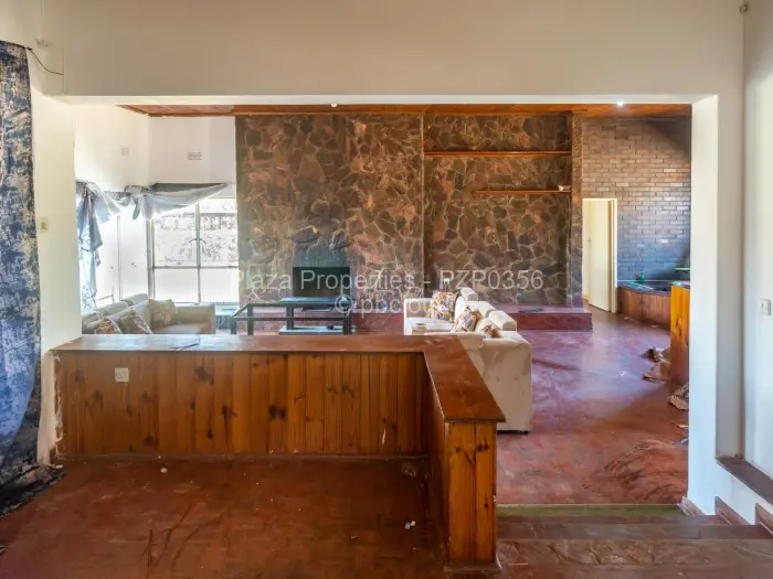 5 Bedroom House for Sale in Daylesford, Gweru