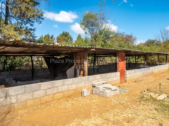 5 Bedroom House for Sale in Daylesford, Gweru