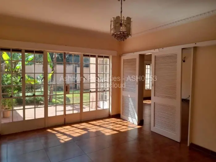 Townhouse/Complex/Cluster to Rent in Avenues