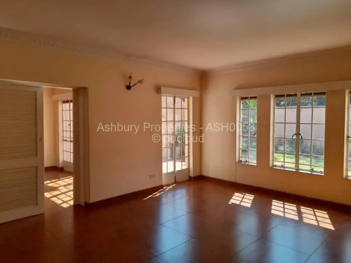Townhouse/Complex/Cluster to Rent in Avenues