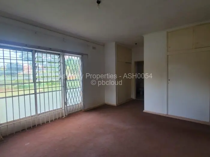 4 Bedroom House to Rent in Greendale North