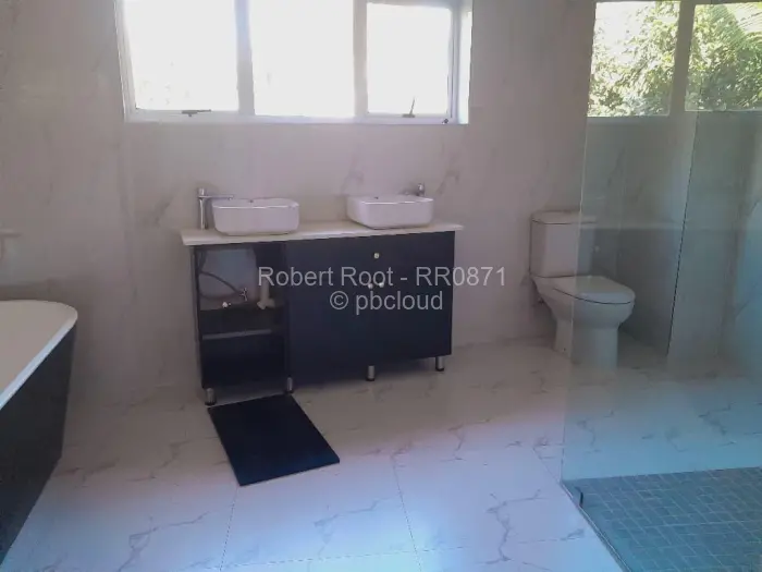 4 Bedroom House to Rent in Borrowdale Brooke