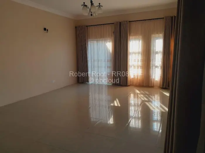 4 Bedroom House to Rent in Borrowdale Brooke
