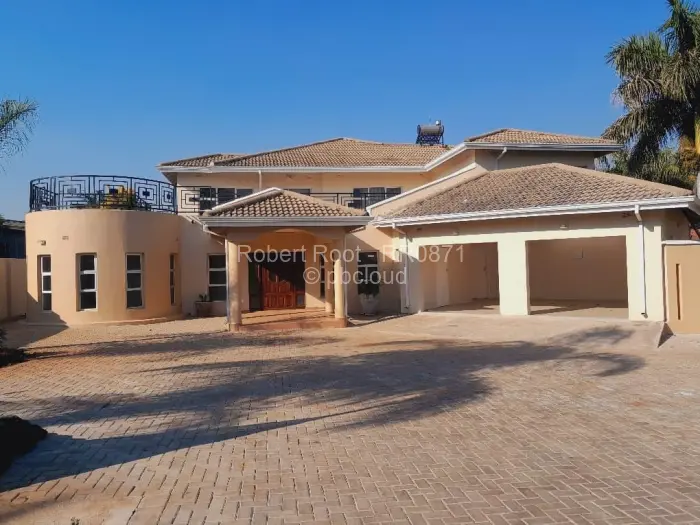4 Bedroom House to Rent in Borrowdale Brooke