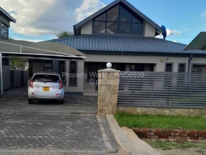 Townhouse/Cluster to Rent in Arlington, Harare