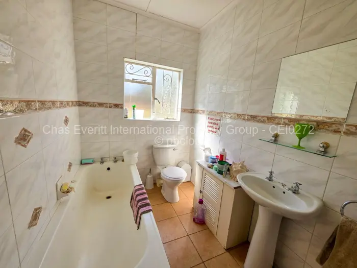 4 Bedroom House for Sale in Hillside Byo, Bulawayo