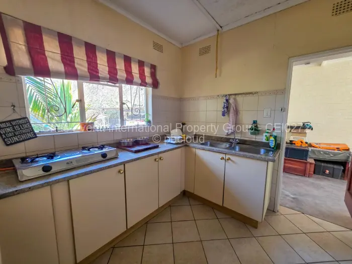 4 Bedroom House for Sale in Hillside Byo, Bulawayo