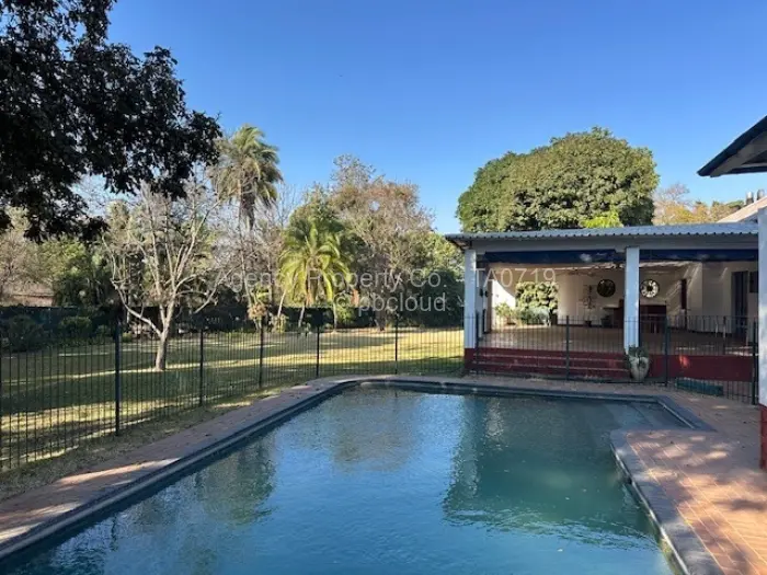 5 Bedroom House to Rent in Highlands, Harare