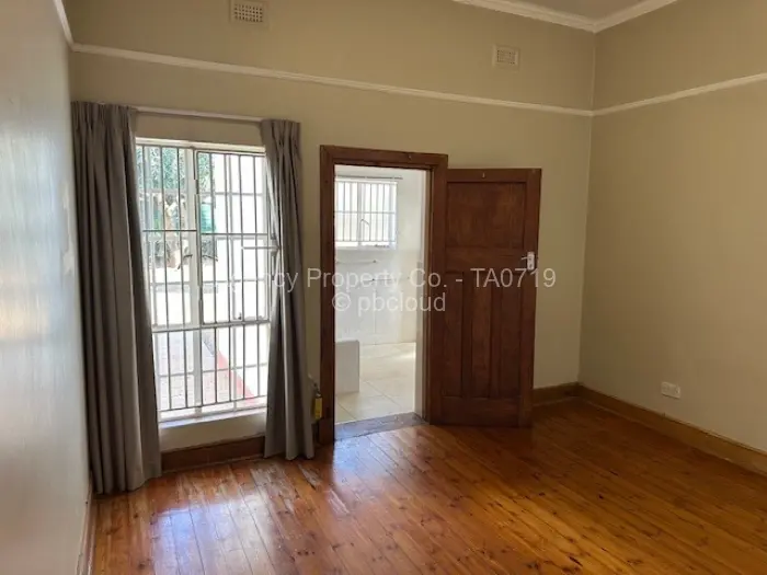 5 Bedroom House to Rent in Highlands, Harare
