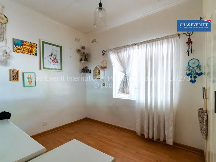 5 Bedroom House for Sale in Chisipite, Harare