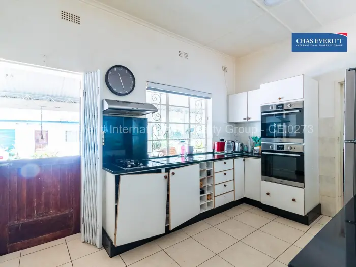 5 Bedroom House for Sale in Chisipite, Harare