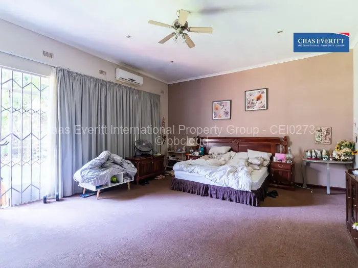 5 Bedroom House for Sale in Chisipite, Harare