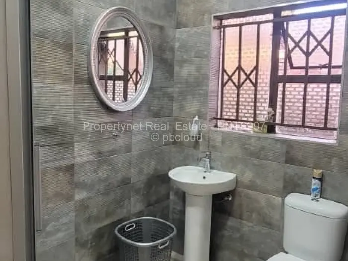 5 Bedroom House for Sale in Helensvale, Harare