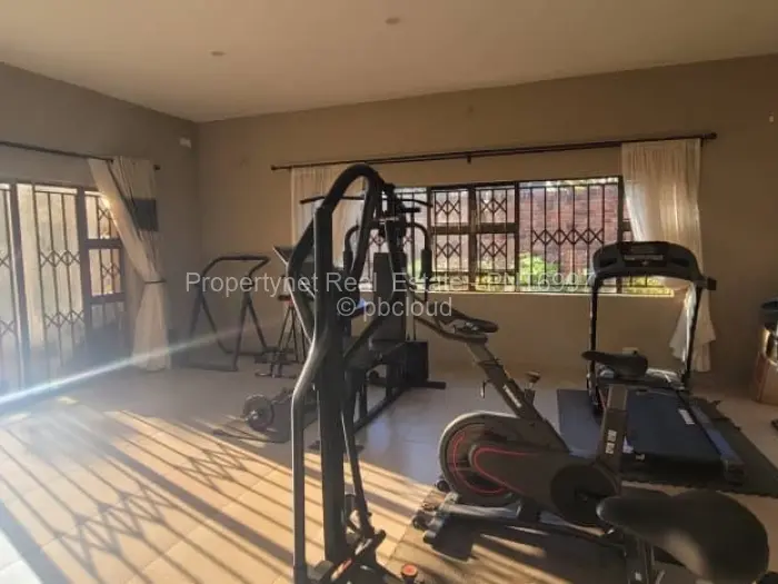 5 Bedroom House for Sale in Helensvale, Harare