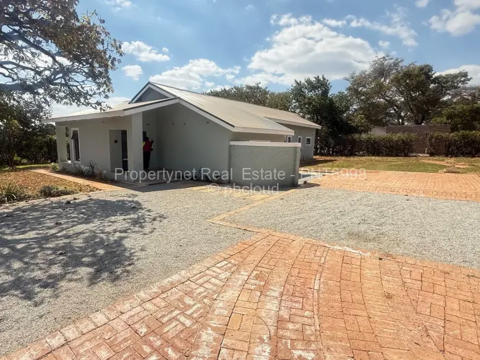 3 Bedroom House for Sale in Mandara, Harare