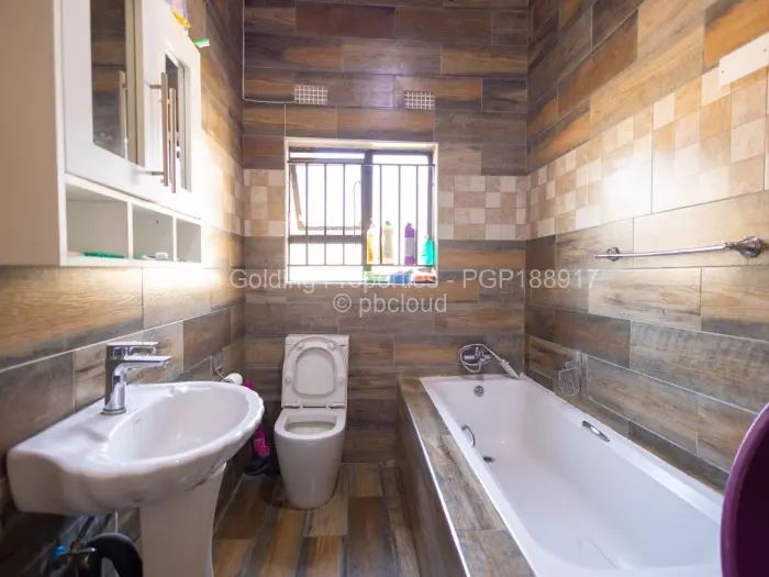 6 Bedroom House for Sale in Brookeview, Harare