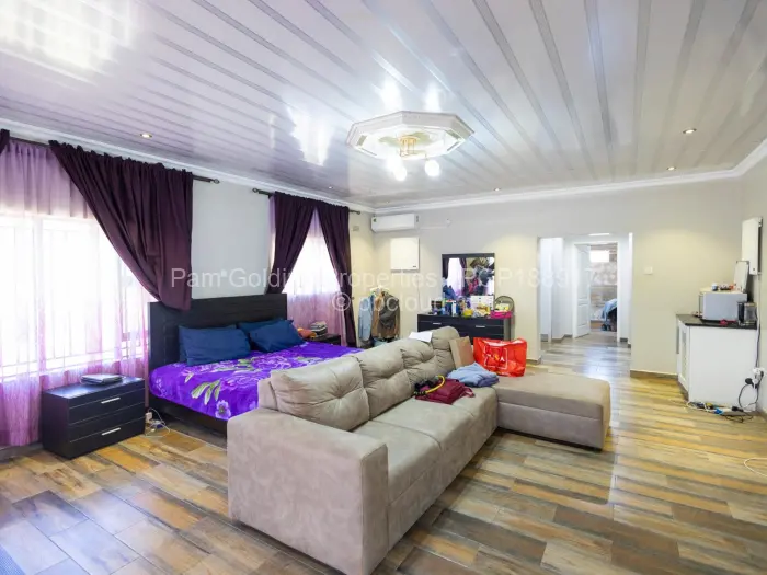 6 Bedroom House for Sale in Brookeview, Harare