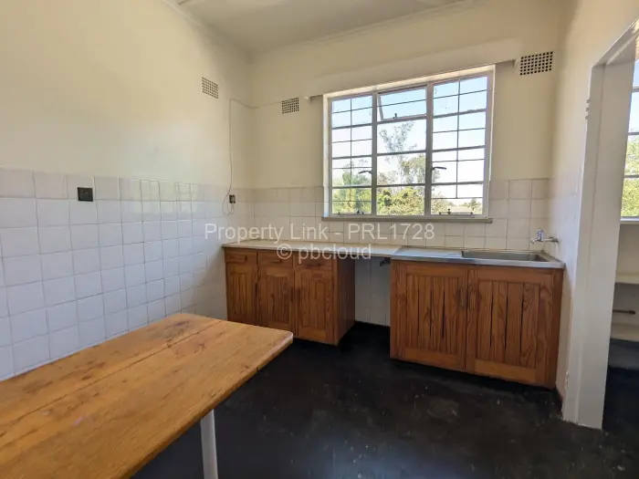 Flat/Apartment to Rent in Avondale