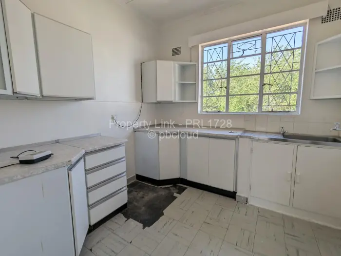 Flat/Apartment to Rent in Avondale