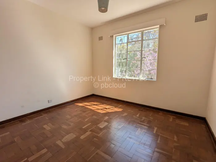 Flat/Apartment to Rent in Avondale