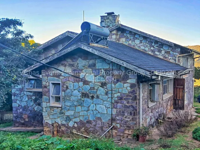 2 Bedroom House for Sale in Chimanimani, Chimanimani