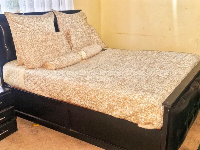 2 Bedroom House for Sale in Chimanimani, Chimanimani