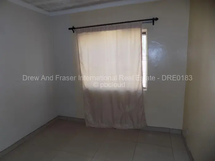 3 Bedroom House to Rent in Msasa Park