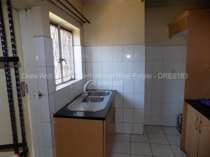 3 Bedroom House to Rent in Msasa Park