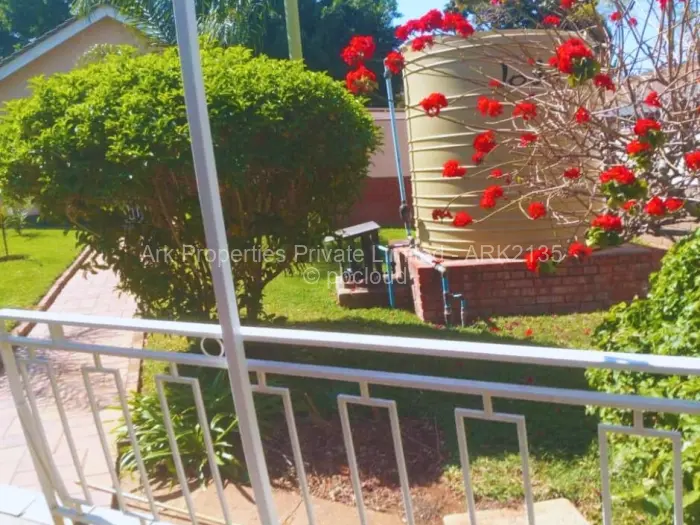 3 Bedroom House to Rent in Mount Pleasant