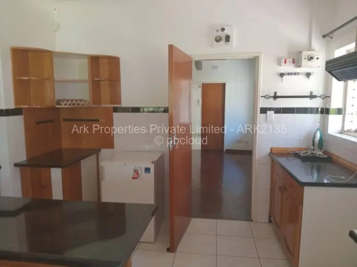3 Bedroom House to Rent in Alexandra Park