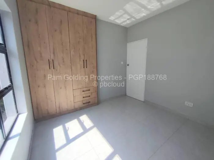 Townhouse/Complex/Cluster to Rent in Marlborough