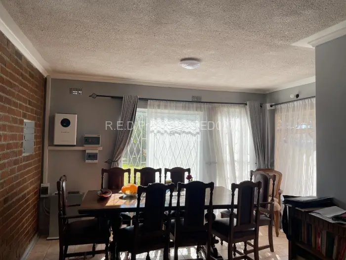 5 Bedroom House for Sale in Parklands, Bulawayo